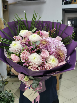  Yalikavak Flowers - The Greenhouse of Purple Dreams