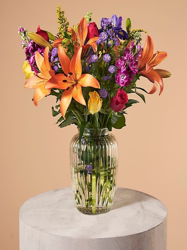  Yalıkavak Çiçekler - Renkli Lilyum ve Kır Çiçekleri