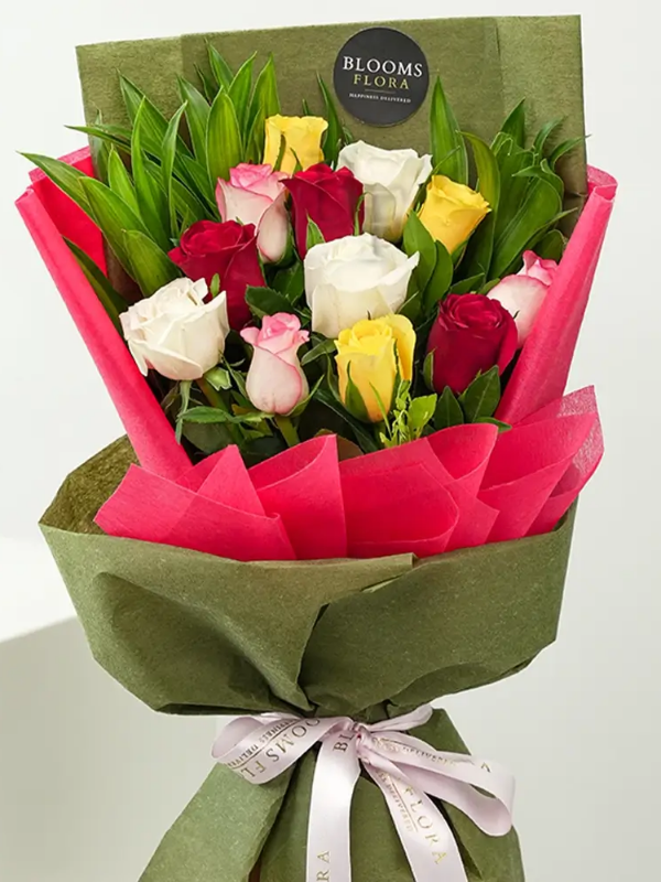 Yalikavak Flowers - 12 Colored Rose Bouquet